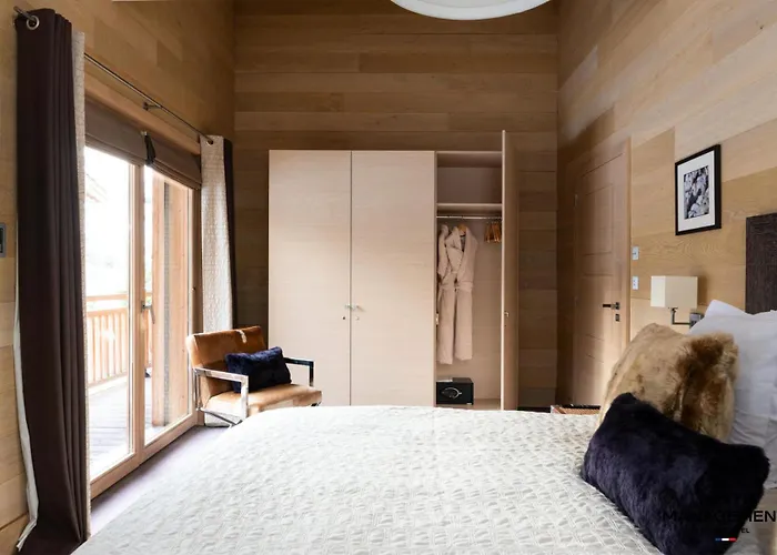 Licorne Des Neiges - Somptueux Sur Les Hauteurs Du Belvedere Mae-3934 * كورشوفيل