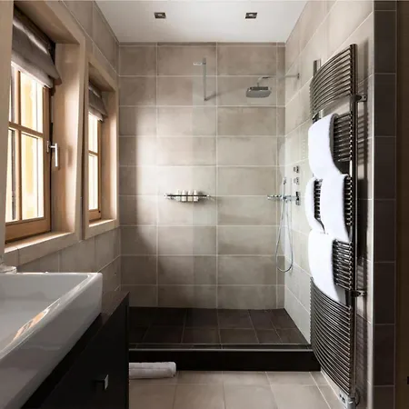 Licorne Des Neiges - Somptueux Sur Les Hauteurs Du Belvedere Mae-3934 شاليه *